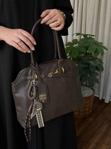 شنطه ماركه ميو ميو كبير