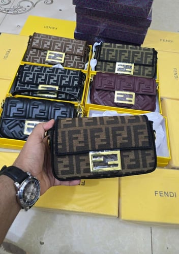 شنطه ماركه فندي