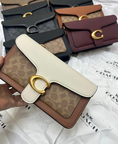 شنطه ماركه كوتش