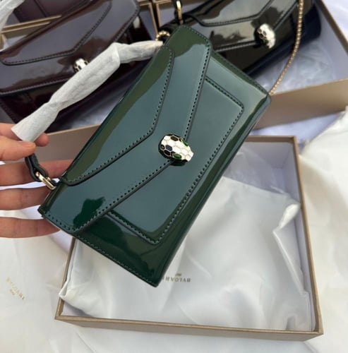 شنطه ماركه بولغاري لامع