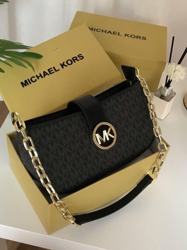 شنطه ماركه مايكل كورس