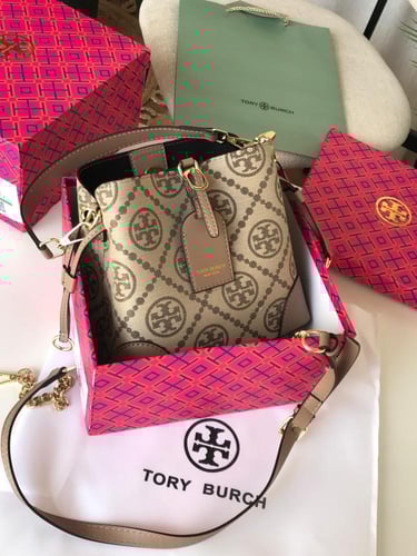 شنطة توري بورش