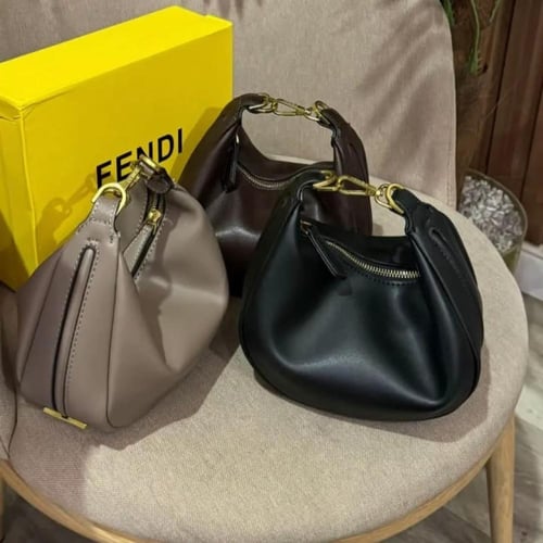 شنطه ماركه فندي