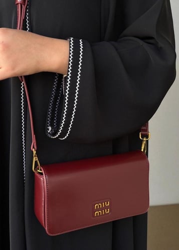 شنطه ماركه ميو ميو