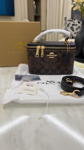 شنطه ماوكه كوتش