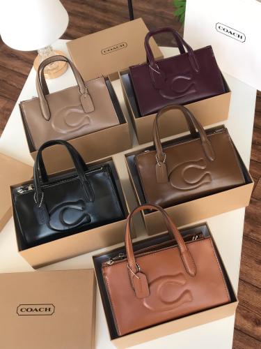 شنطه ماركه كوتش