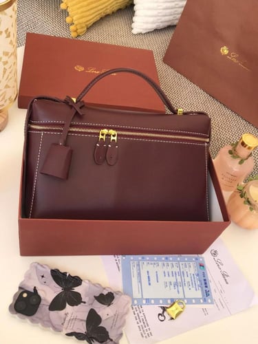 شنطة ماركة لوربيانا