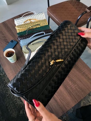 شنطة ماركة بوتيغا