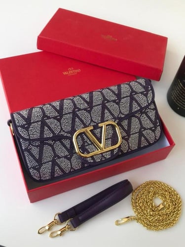 شنطه ماركه فالنتينو كريستال