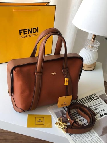 شنطه ماركه فندي