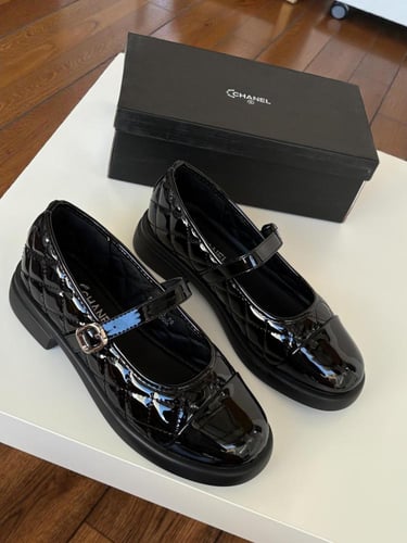 شوز ماركه شانيل