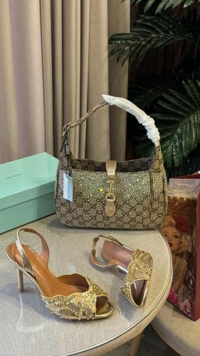 طقم ماركه ماستر