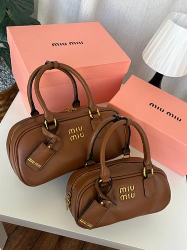 شنطه ماركه ميو ميو