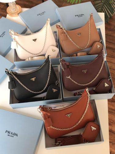 شنطه ماركه برادا