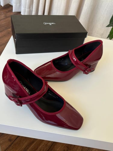 كعب ماركه شانيل