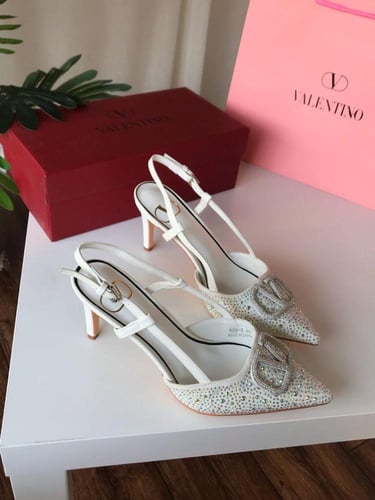 كعب ماركه فالنتينو كريستال