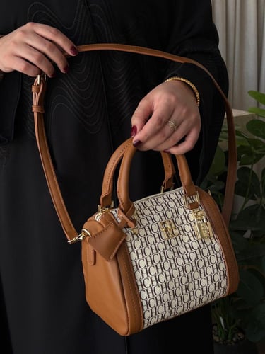 شنطه ماركه CH