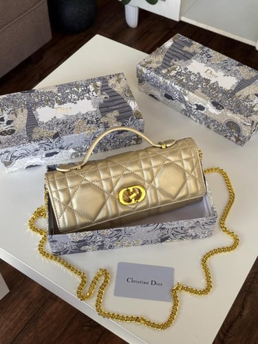 شنطه ماركه ديور