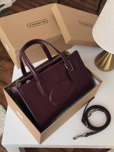 شنطه ماركه كوتش