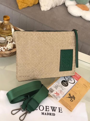 باوتش ماركة لويفي