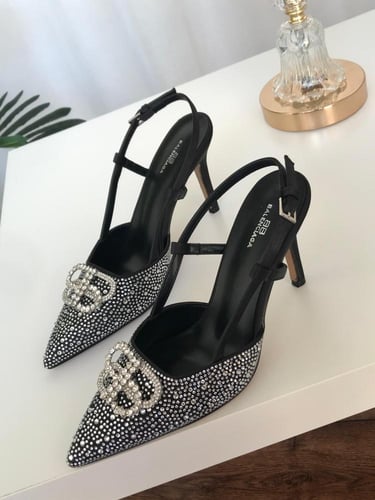 كعب ماركه بلنسياقا