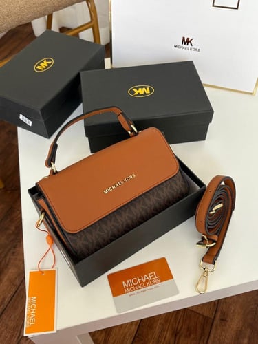 شنطه ماركه مايكل كورس