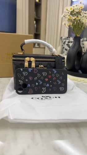 شنطه ماوكه كوتش