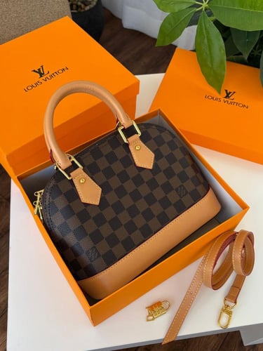 شنطه ماركه لويس فيتون