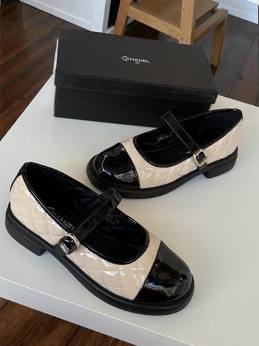 شوز ماركه شانيل