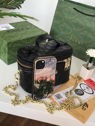 شنطه ماركه قوتشي