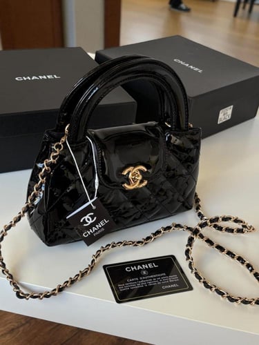 شنطه ماركه شانيل لمعه