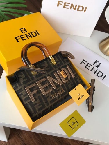 شنطه ماركه فندي