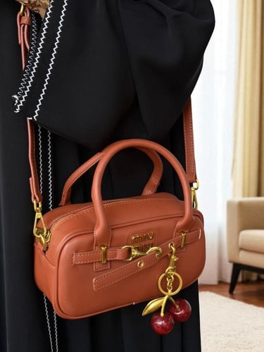 شنطه ماركه ميو ميو