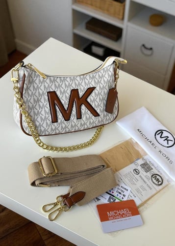 شنطه ماركه مايكل كورس