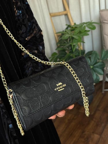 شنطه ماركه كوتش