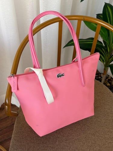 شنطه ماركه لاكوست