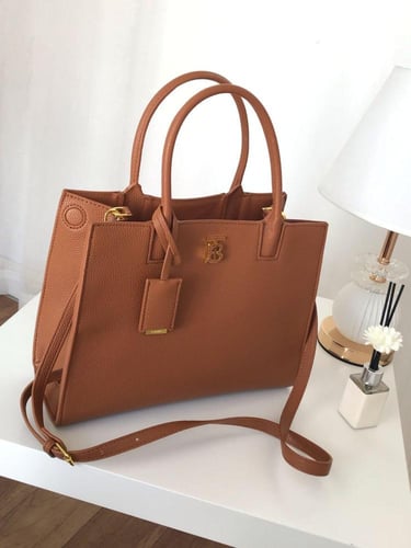 شنطه ماركه بربري