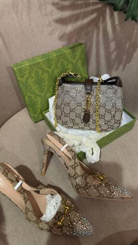 طقم ماركه قوتشي