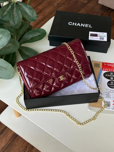 شنطه ماركه شانيل لامع