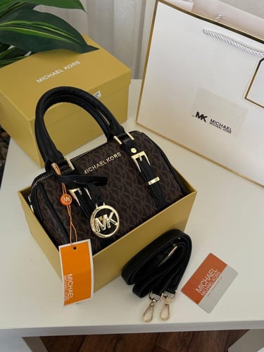 شنطه ماركه مايكل كورس