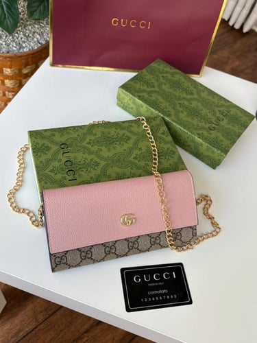 شنطه ماركه قوتشي