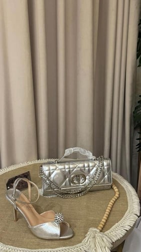 طقم ماركه ديور فضي