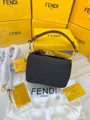 شنطه ماركه فندي