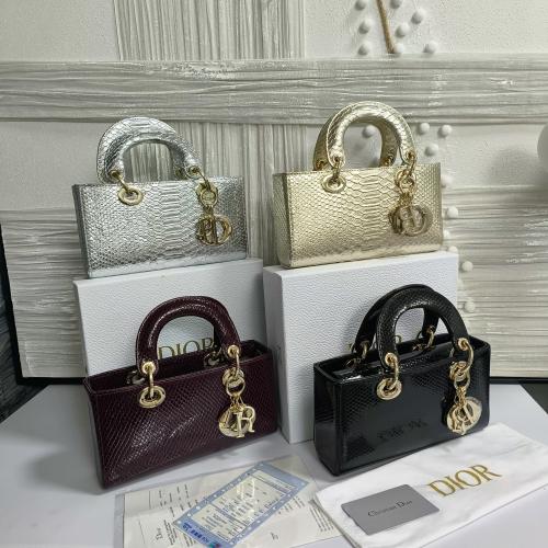 شنطه ماركه ديور