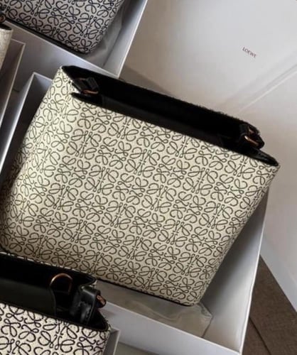 شنطه ماركه لويفي