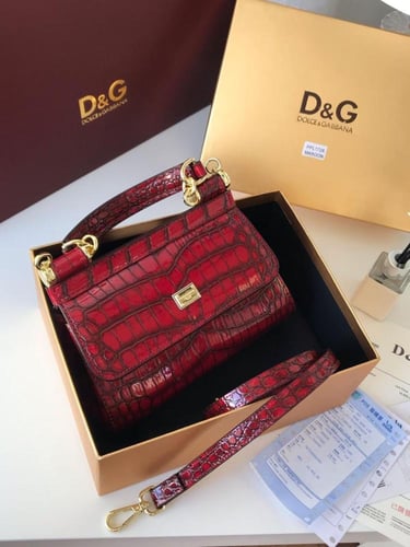 شنطه ماركه دولتشي اند قبانا