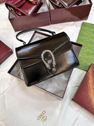 شنطه ماركه قوتشي