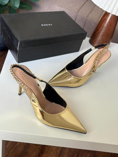 كعب ماركه قوتشي