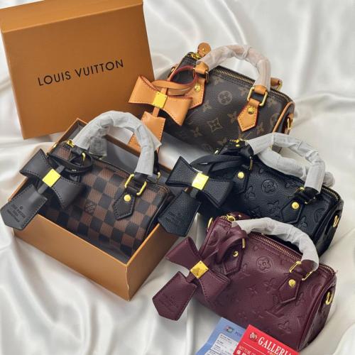 شنطه ماركه لويس فيتون مع فيونكه