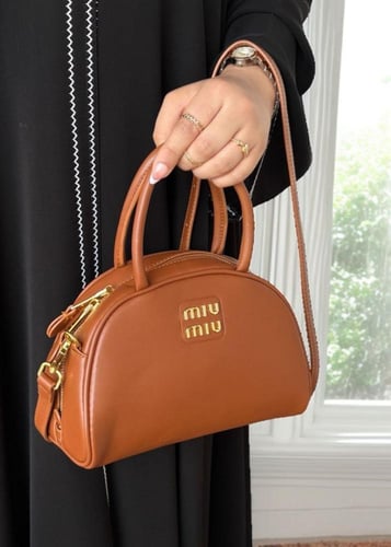 شنطه ماركه ميو ميو